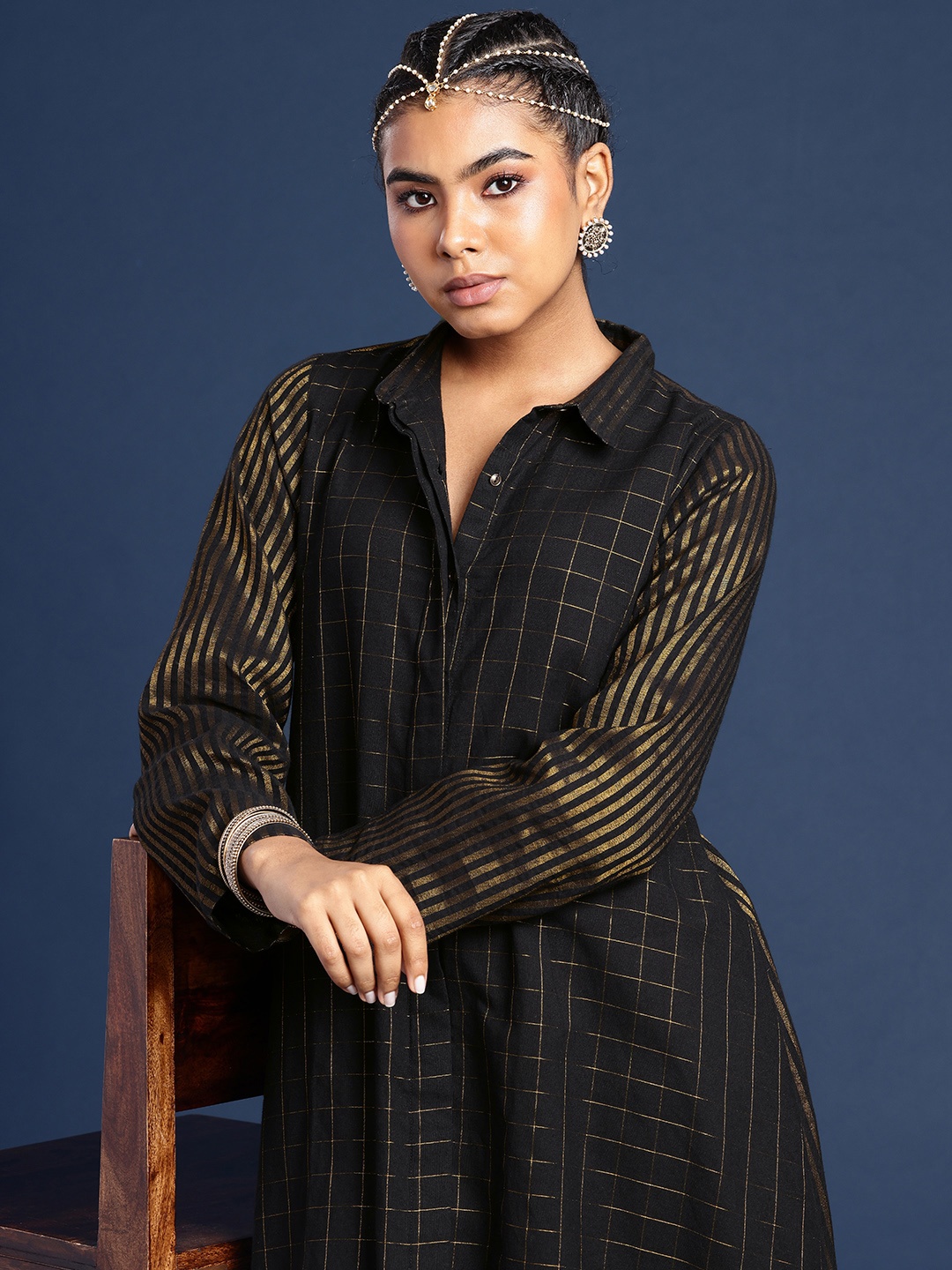 

Taavi Woven Legacy Checked Shirt Collar A-Line Kurta, Black