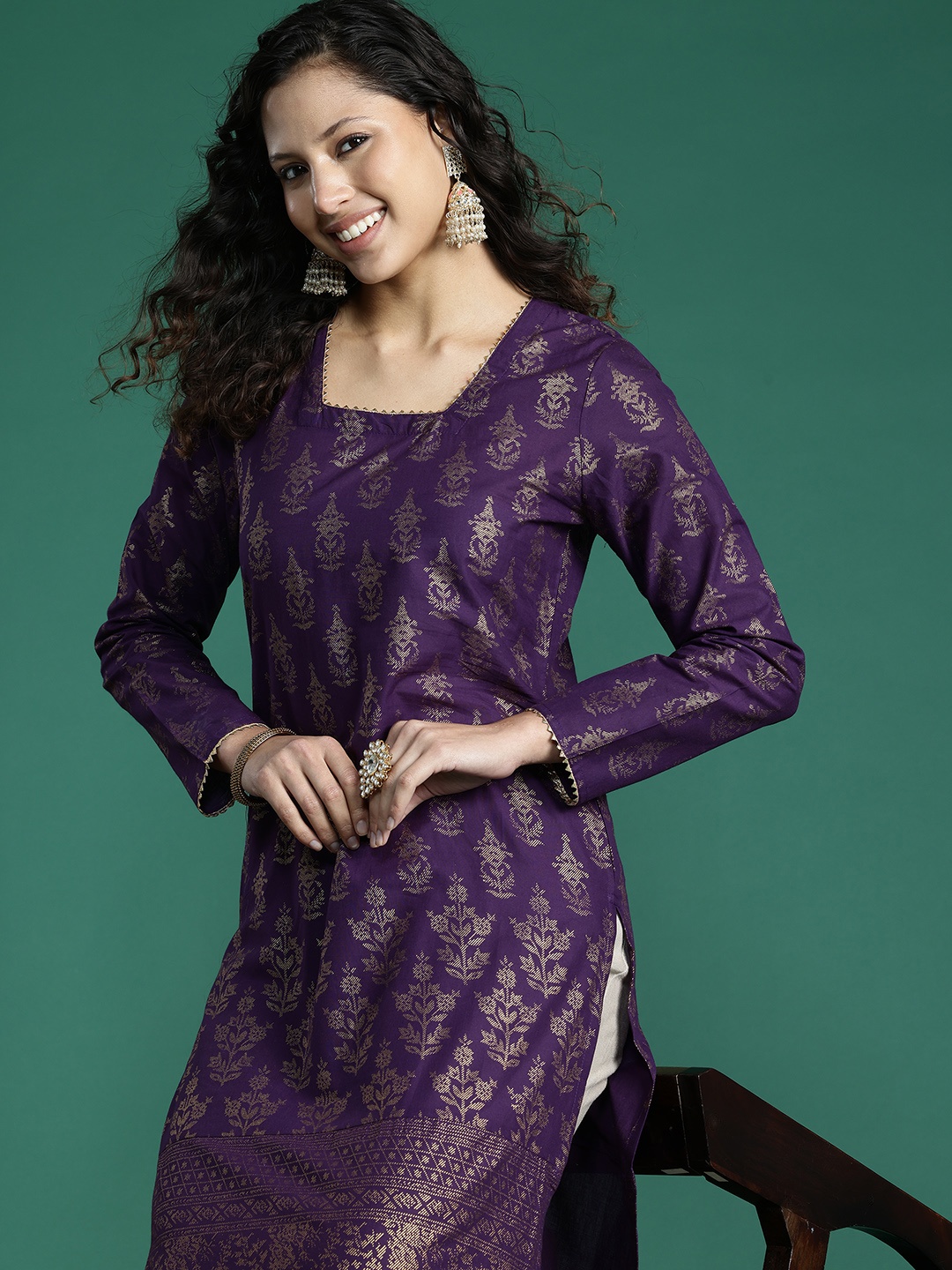 

Sangria Ethnic Motifs Printed Gotta Patti Kurta, Purple