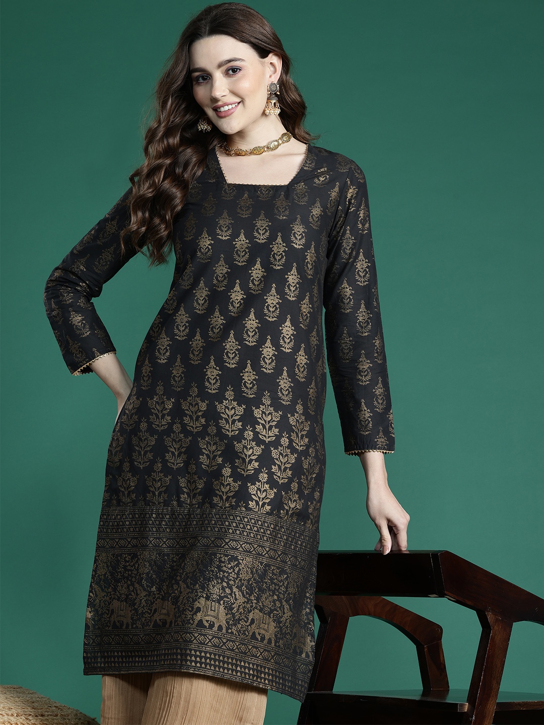 

Sangria Ethnic Motifs Printed Gotta Patti Kurta, Black