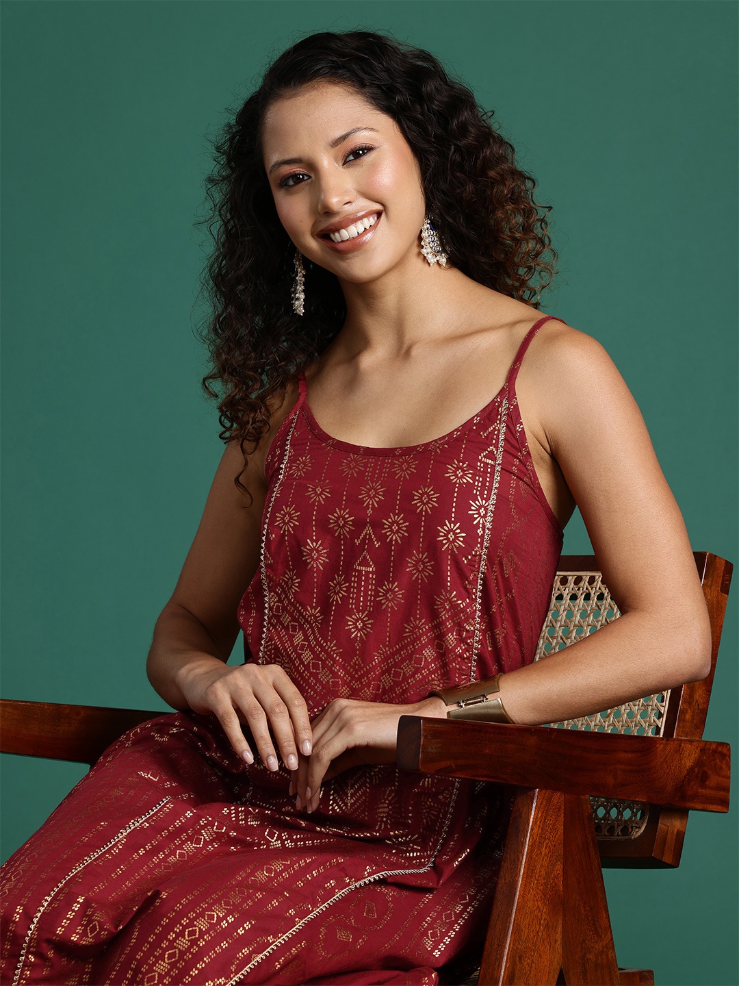 

Sangria Ethnic Foil Printed Shoulder Straps Pure Cotton Kurta Set, Maroon