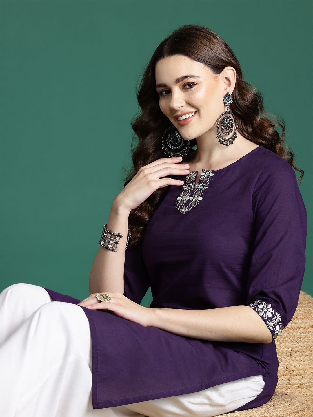 

Sangria Women Thread Work Pure Cotton Kurta, Purple