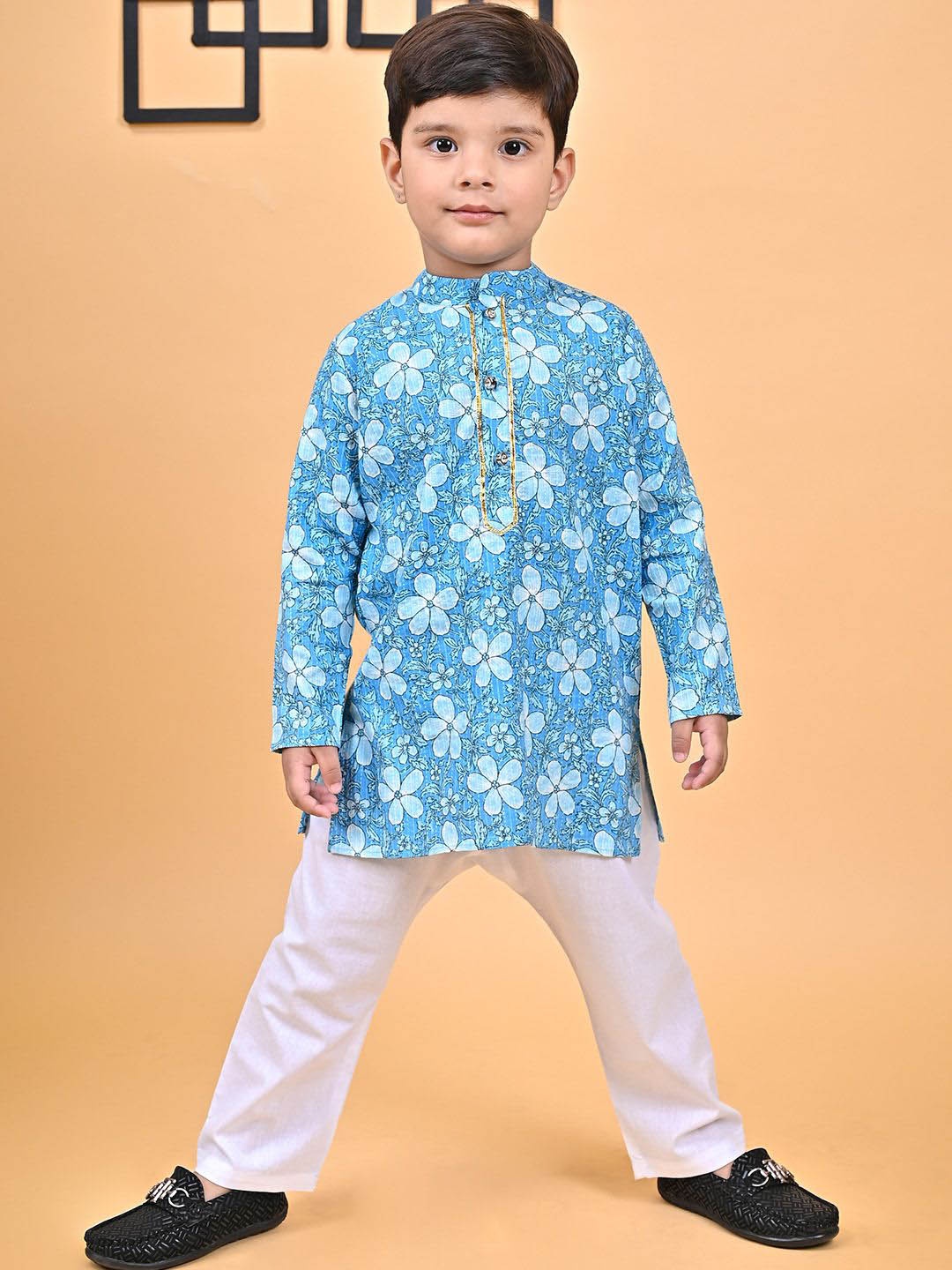 

MOOBA Boys Floral Printed Mandarin Collar Pure Cotton Kurta with Pyjamas, Blue