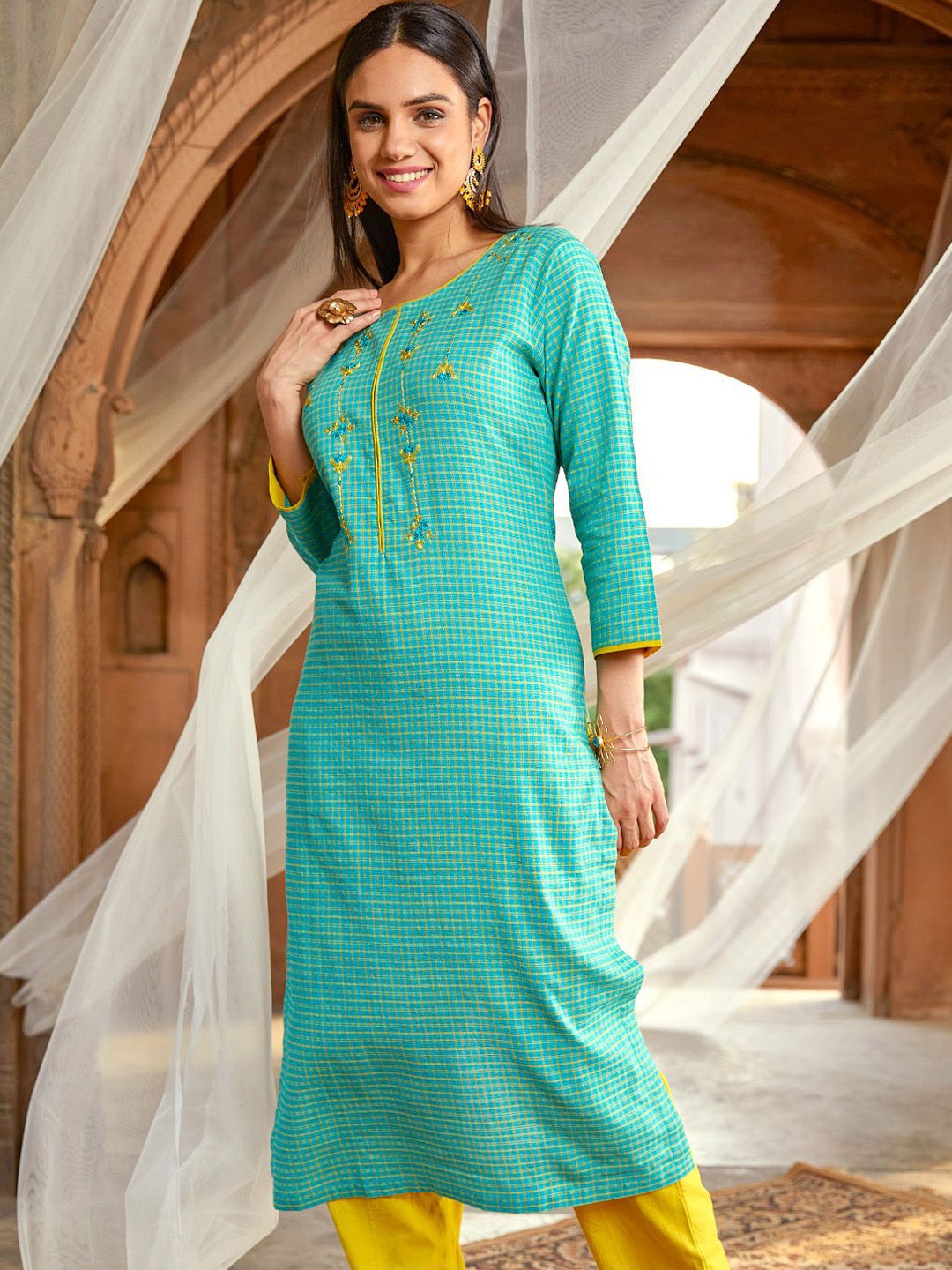 

WOMEN PLUS Floral Woven Design Round Neck Straight Kurta, Sea green
