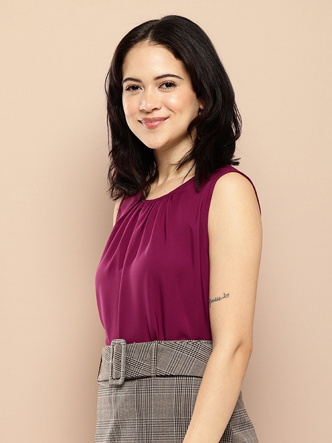 

encore by INVICTUS Round Neck Sleeveless Top, Burgundy