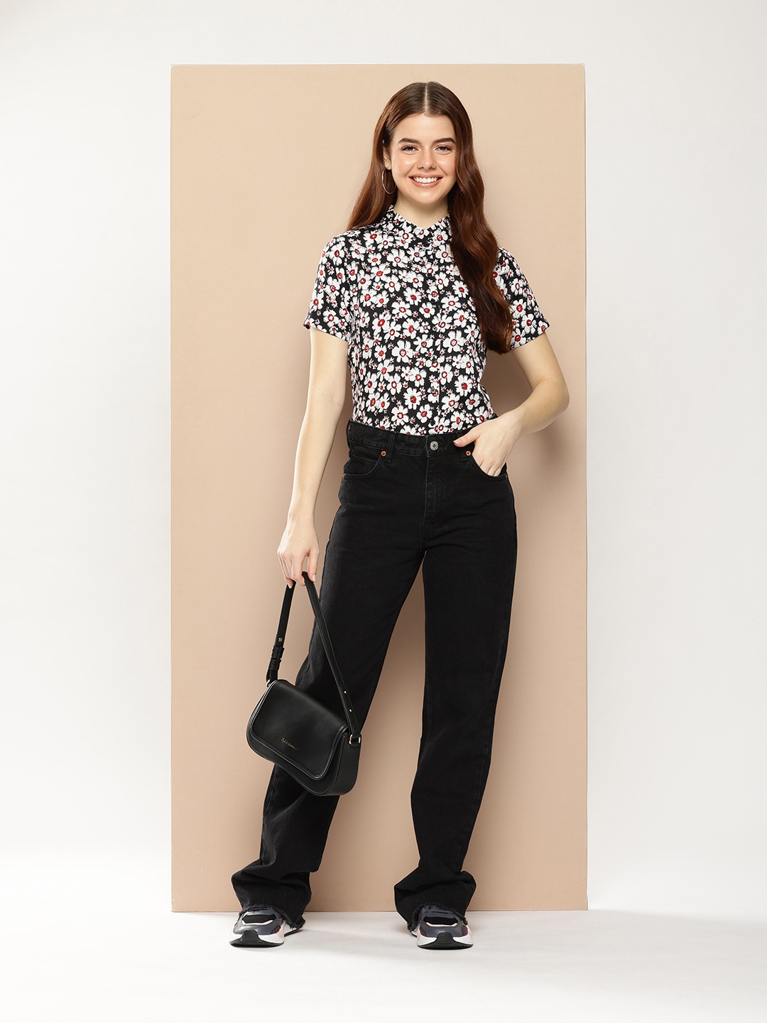 encore by INVICTUS Floral Printed Ruffle Detailed Casual Shirt, Black