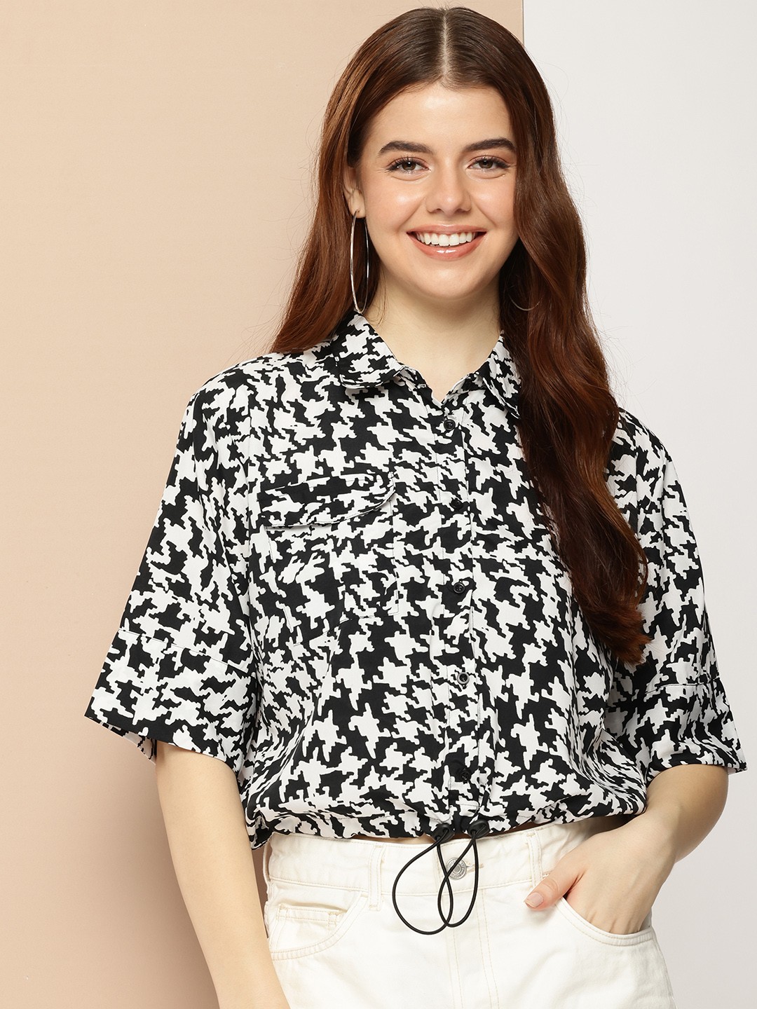 encore by INVICTUS Abstract Print Boxy Shirt Style Top, Black