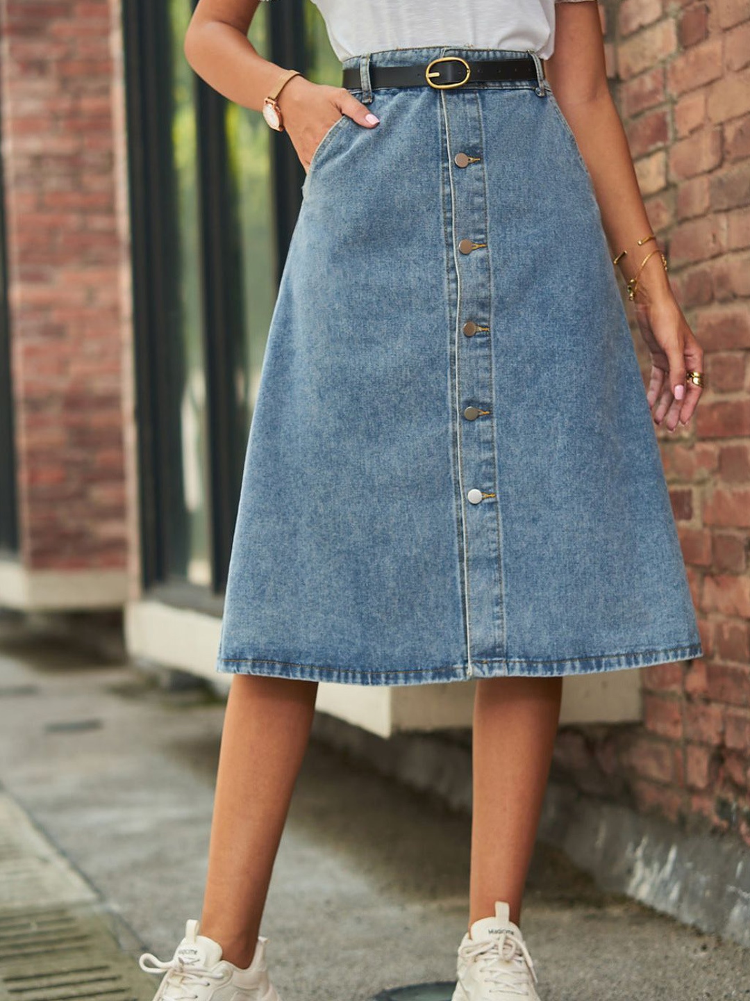 

4WRD by Dressberry Blue Versatile Slim A-Line Kee Length Skirt