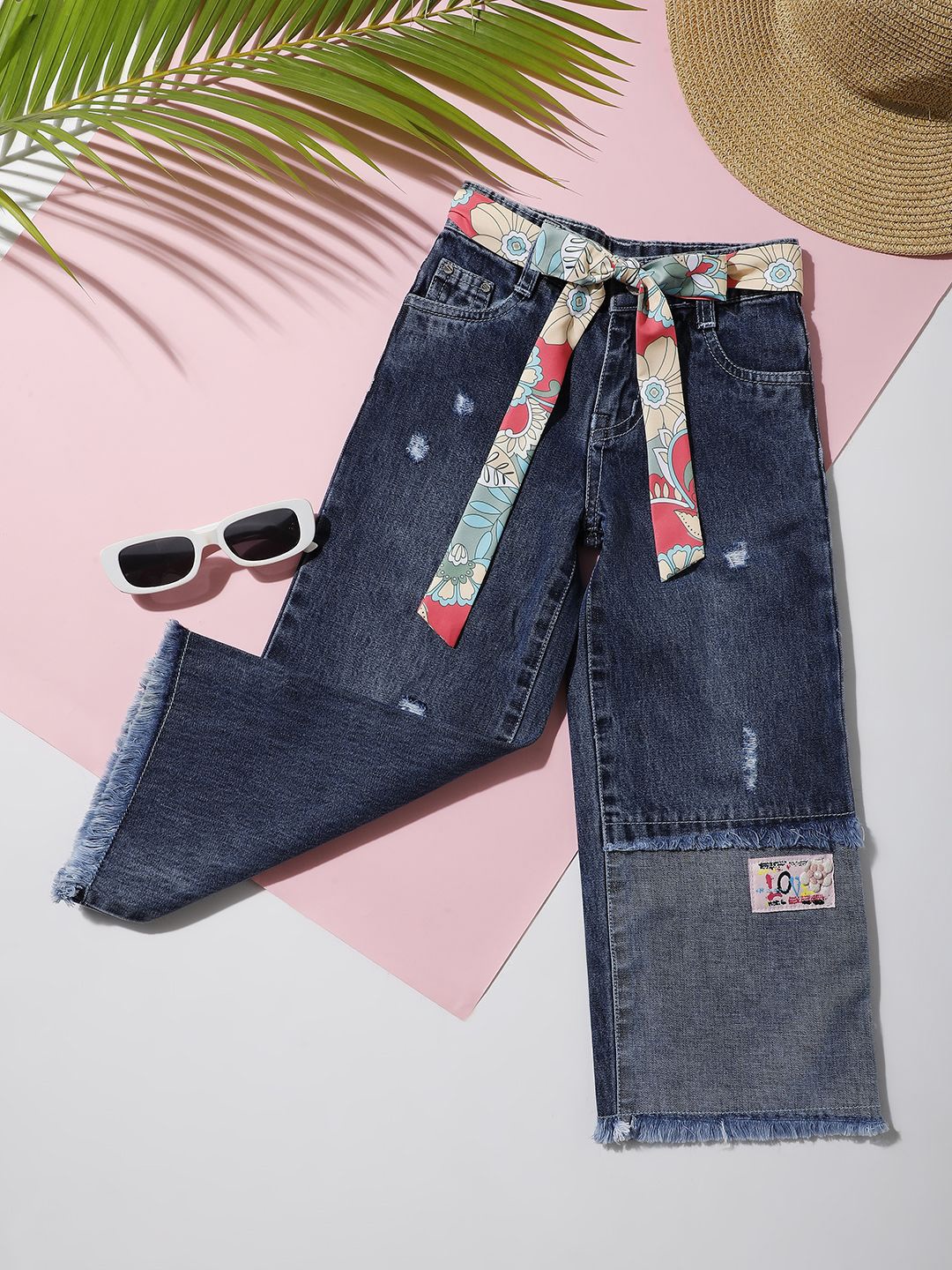 

Macwin Girls Relaxed Fit Mildly Distressed Light Fade Cotton Denim Boyfriend Jeans & Belt, Blue