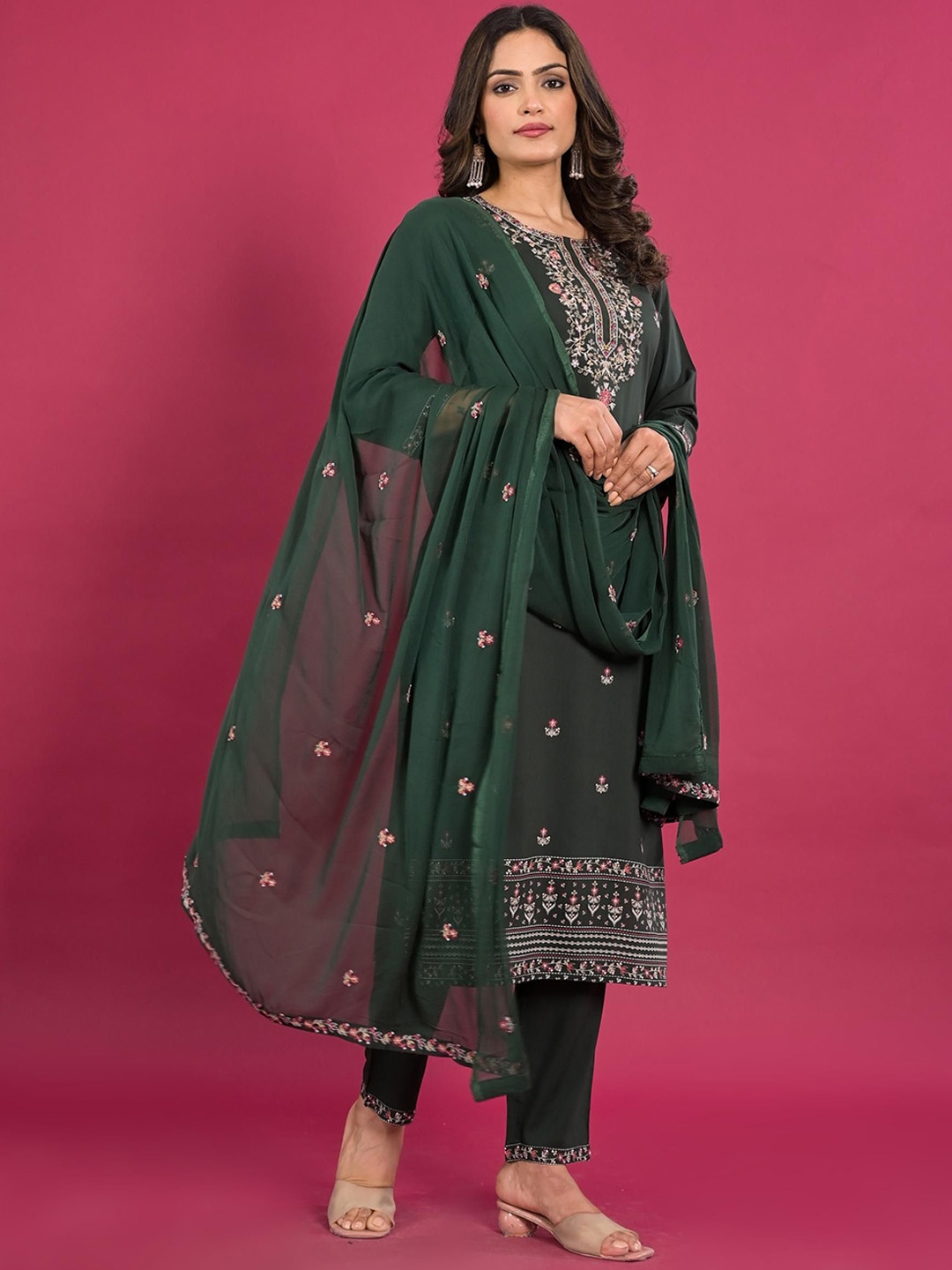 

Anouk Embroidered Regular Thread Work Liva Kurta With Trousers & Dupatta, Green