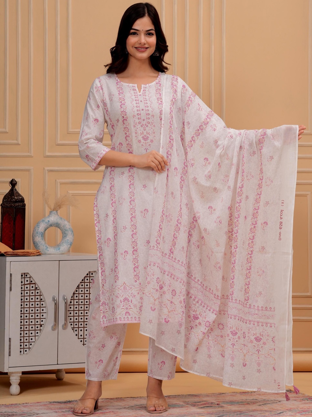 

Anouk Floral Regular Pure Cotton Kurta with Palazzos & With Dupatta, Pink