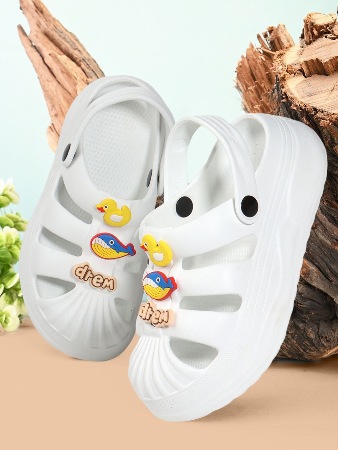 

The Roadster Lifestyle Co. Women White Self-Designed Clogs