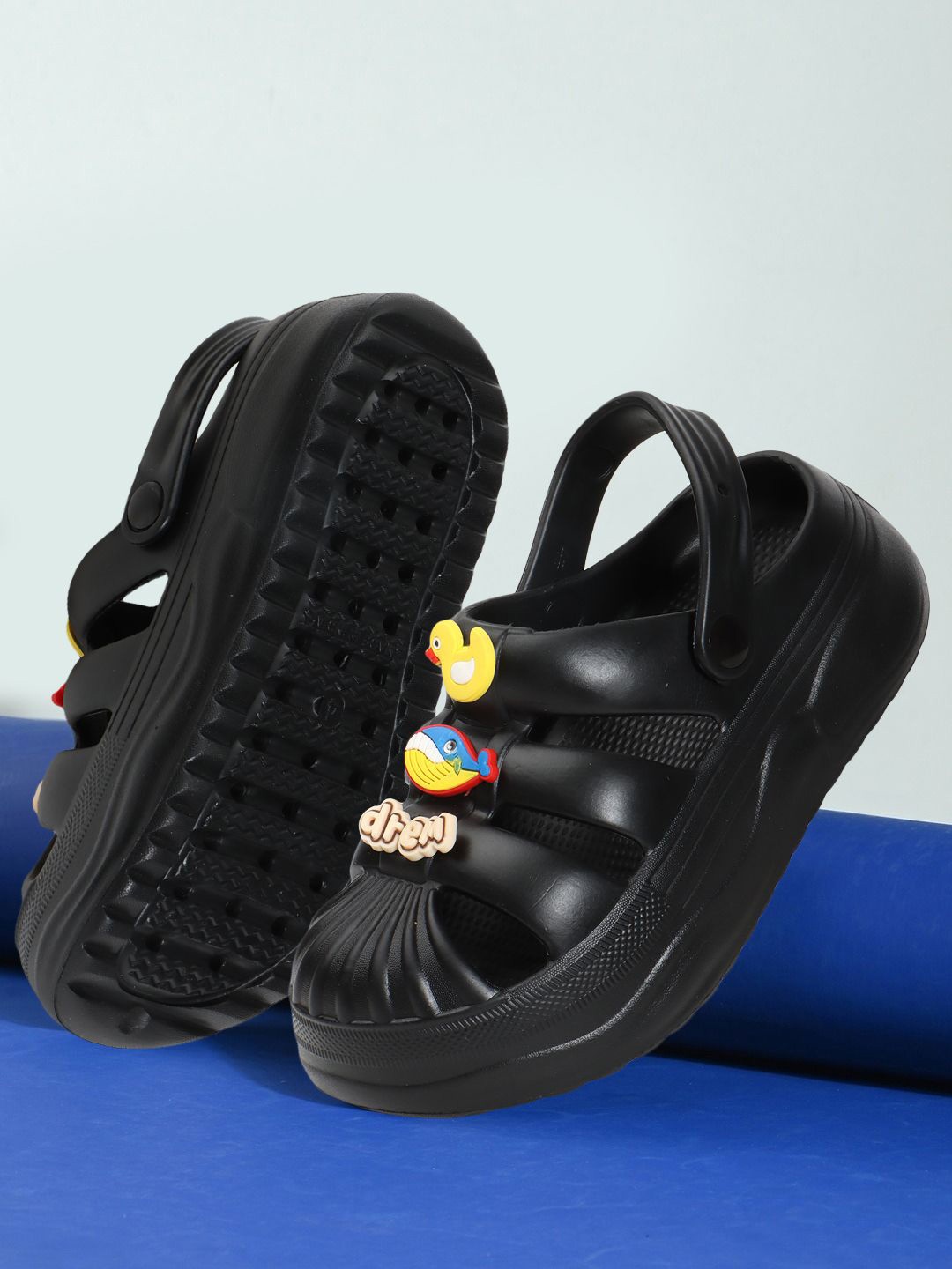 

The Roadster Lifestyle Co. Women Self-Designed Clogs, Black