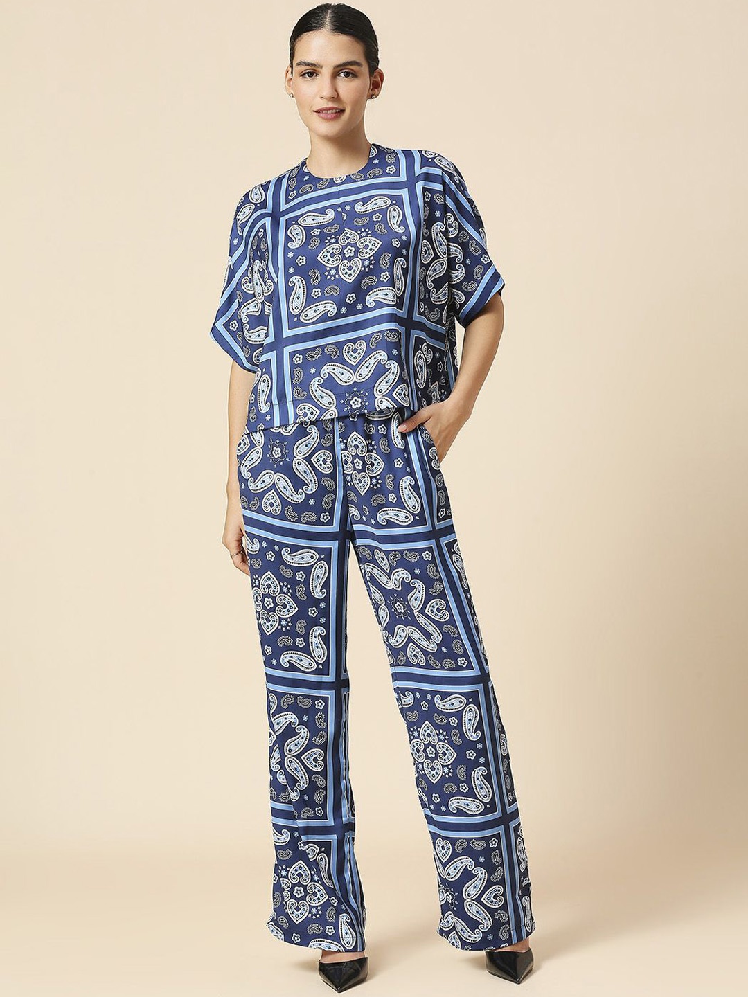 

Chemistry Paisley Printed Extended Sleeves Box Top & Trousers, Blue