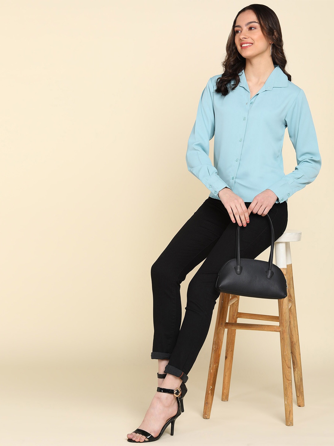

DLOB Comfort Slim Fit Spread Collar Curved Slim Fit Satin Casual Shirt, Na