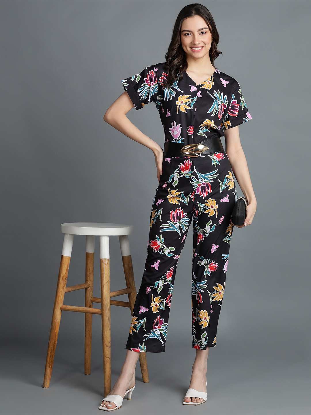 

DLOB Printed V-Neck Basic Jumpsuit, Black