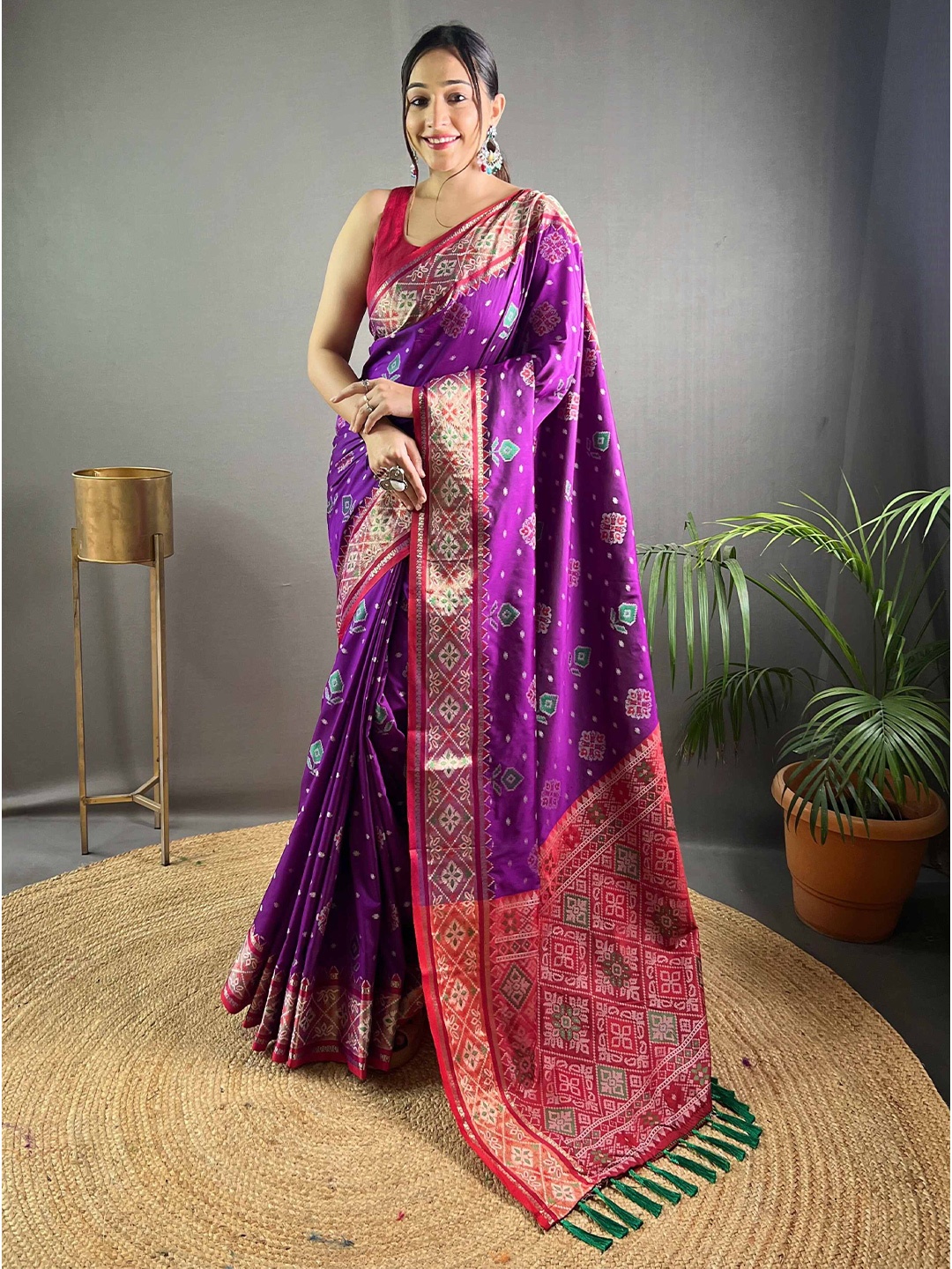 

DEVATITHI Woven Design Zari Silk Blend Patola Saree, Purple