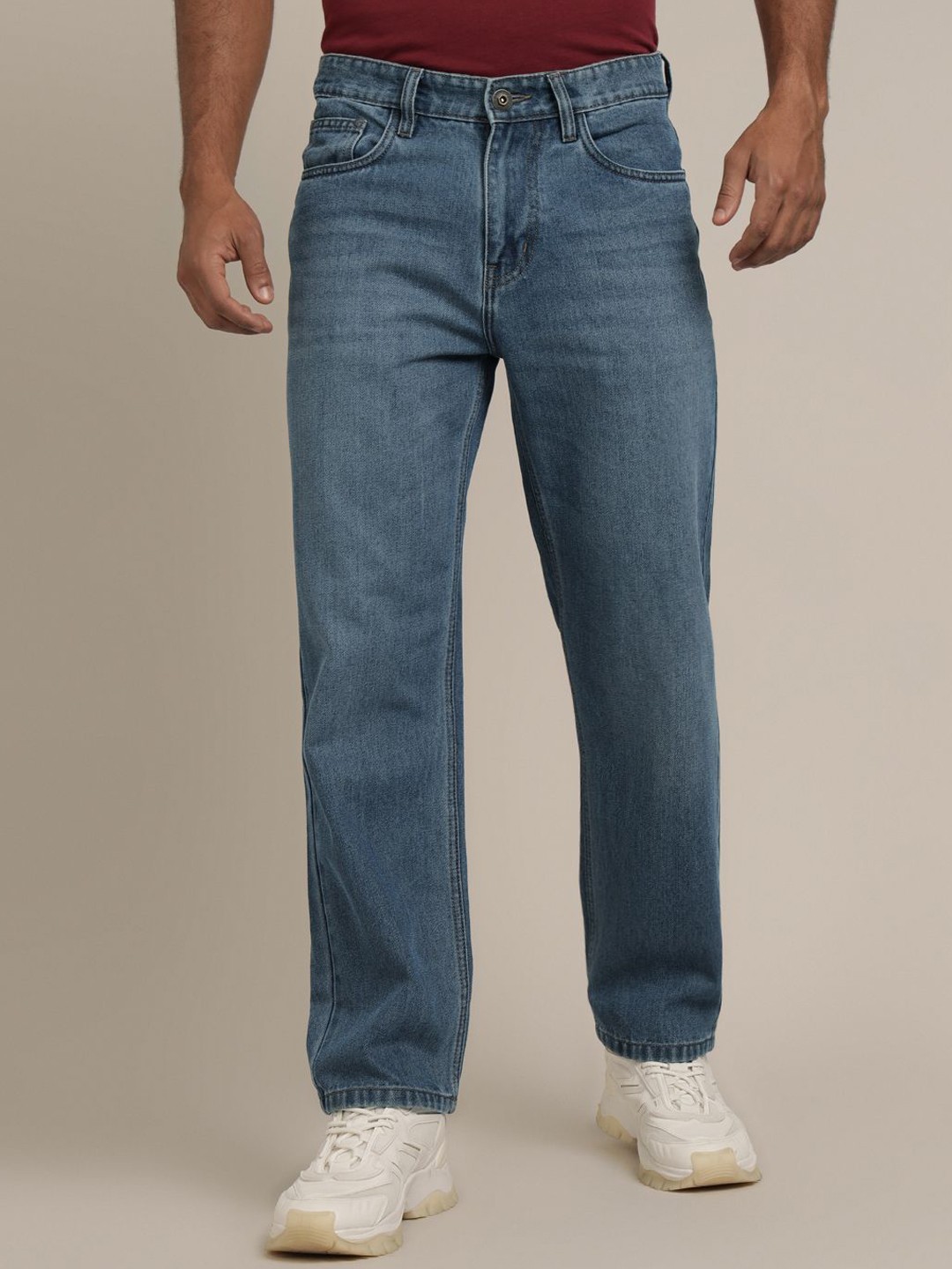 

The Roadster Lifestyle Co. Men Straight Fit Mid Rise Clean Look Cotton Denim Jeans, Blue