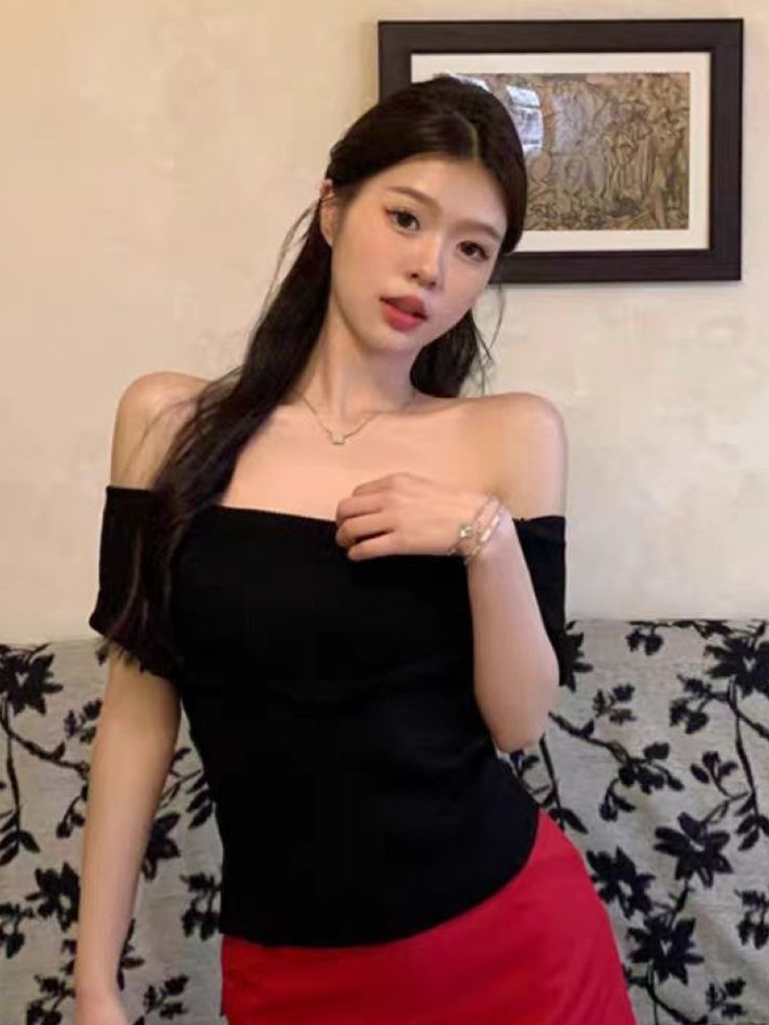 

StyleCast Girls Black Off-Shoulder Top