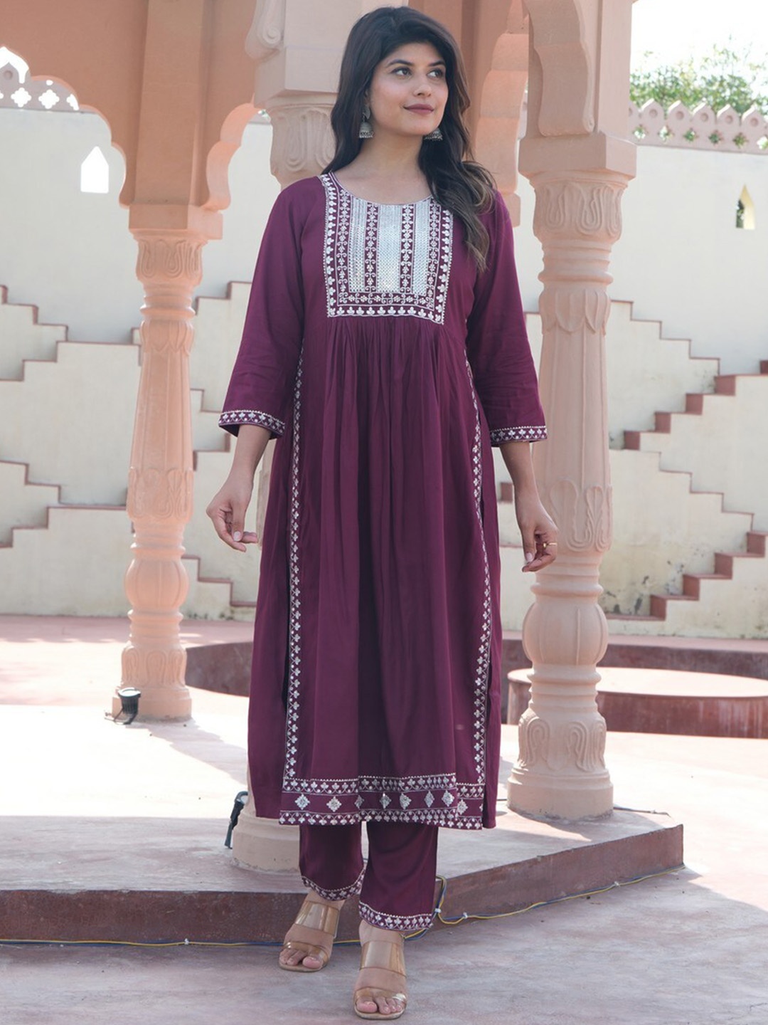 

HEBA Ethnic Motifs Embroidered Kurta With Palazzo, Purple