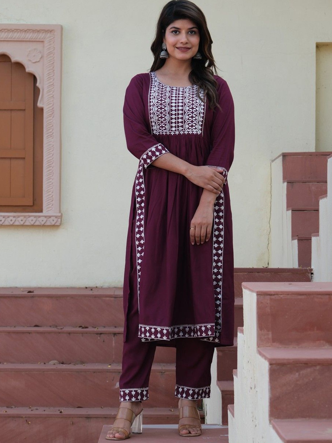 

HEBA Floral Embroidered Empire Thread Work Kurta With Trouser, Purple