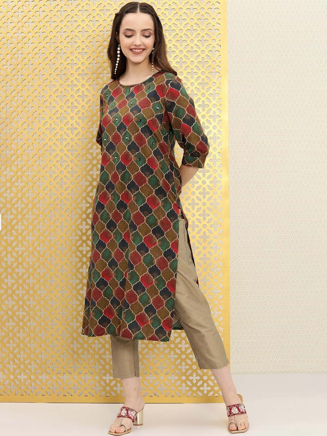 

Ode by House of Pataudi Ethnic Motifs Printed Boat Neck Mirror Work Detailed Kurta, Green