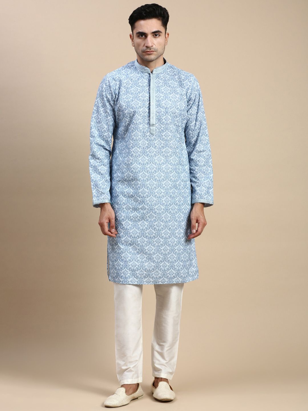 

Rishika Printed Mandarin Collar Thread Work Regular Kurta, Grey