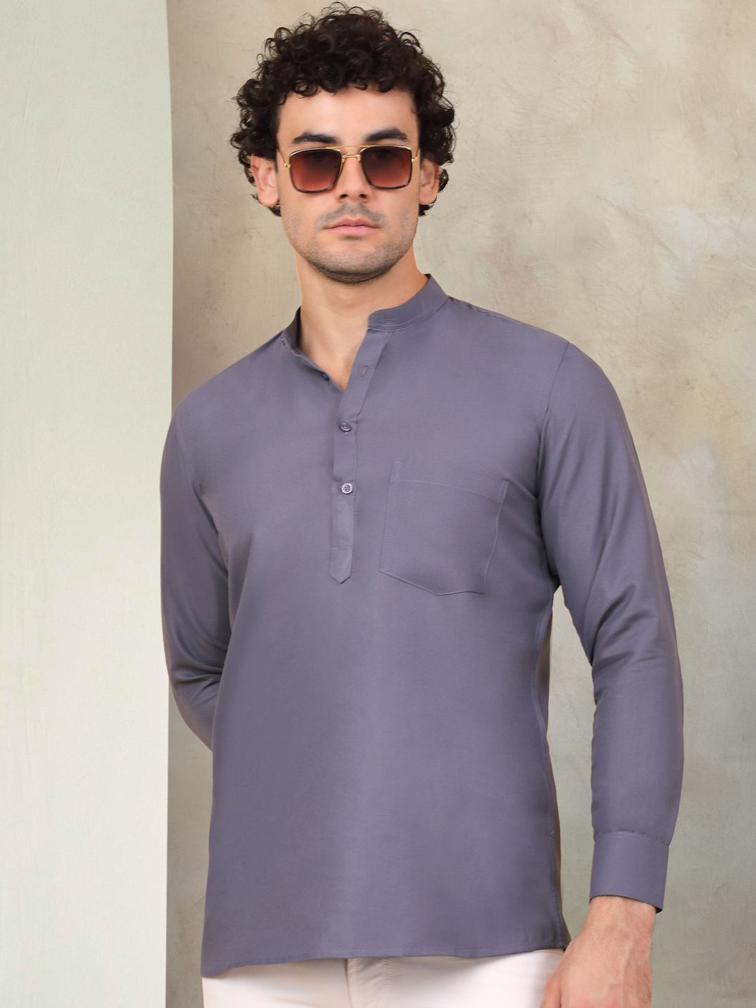 

Jompers Mandarin Collar Long Sleeves Short Kurta, Grey