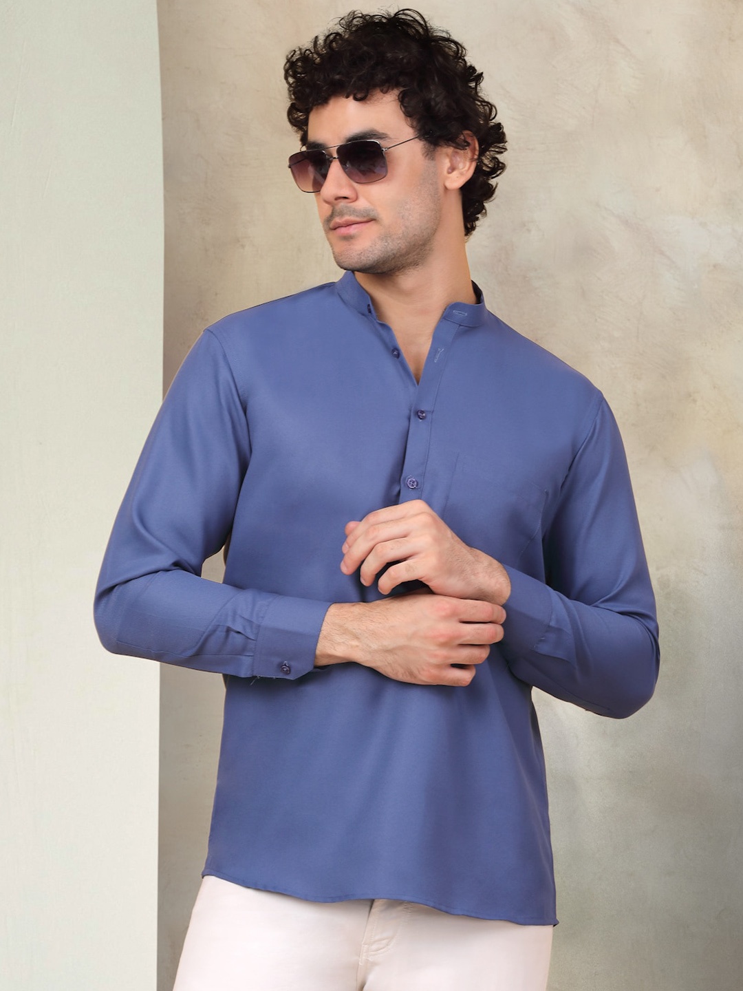 

Jompers Mandarin Collar Long Sleeves Short Kurta, Blue