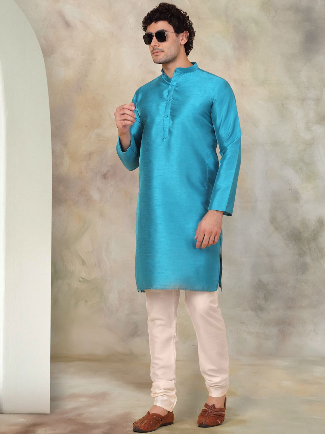 

Jompers Mandarin Collar Long Sleeves Straight Kurta, Blue