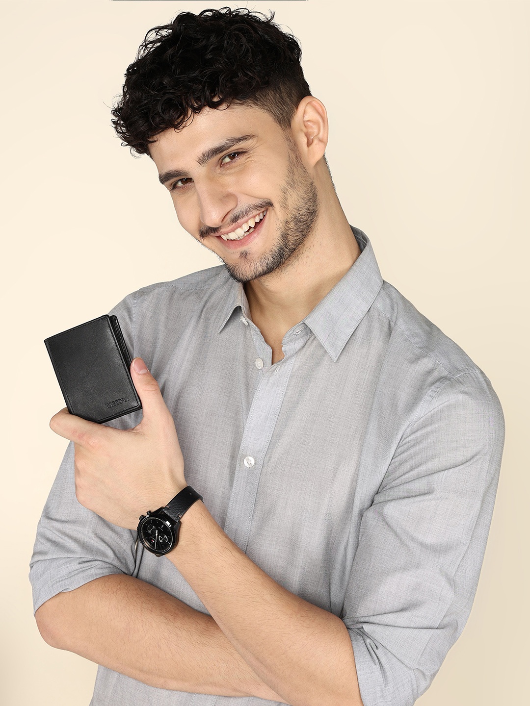 

Sassora Men Leather Two Fold Wallet, Black