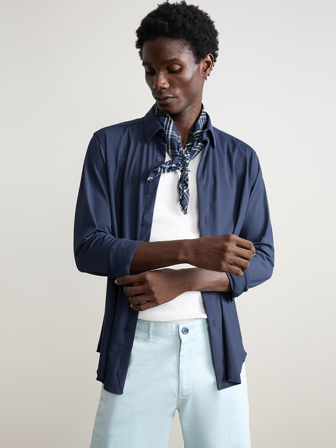 

FREAKINS Spread Collar Casual Shirt, Navy blue