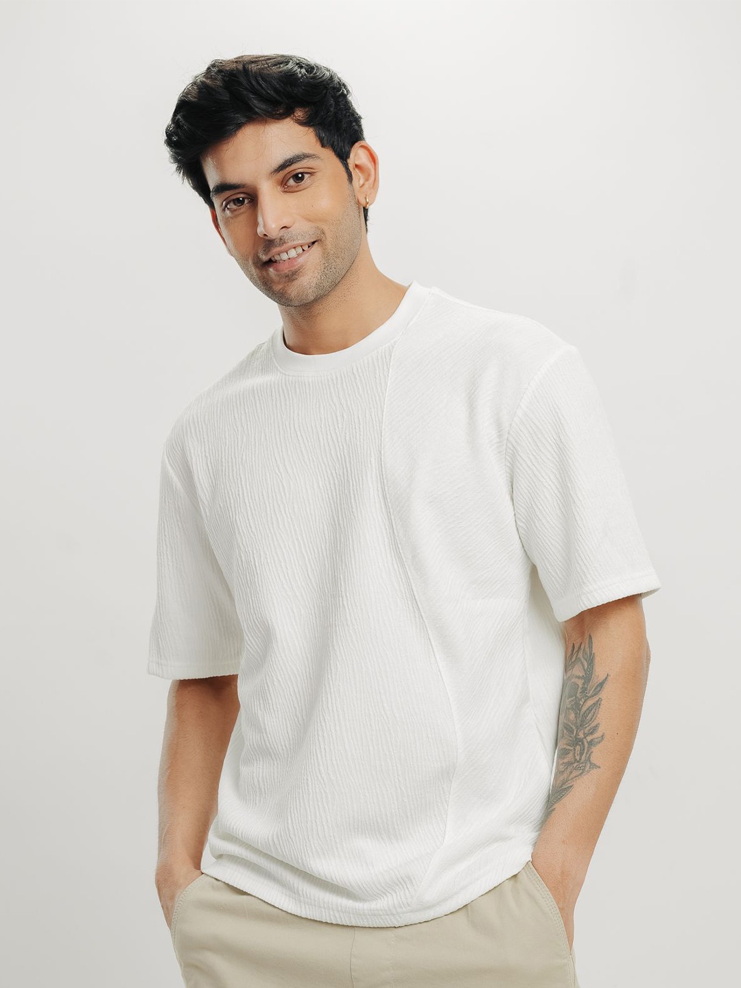 

FREAKINS Round Neck Cotton T-SHIRT, White