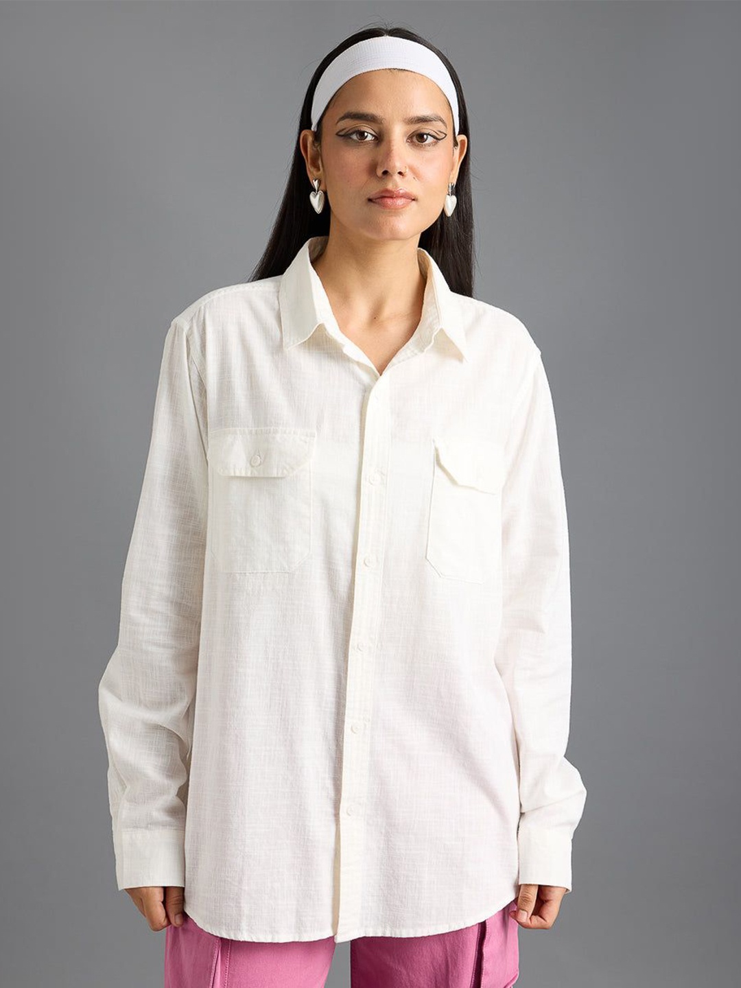 

FREAKINS Spread Collar Flap Pockets Pure Cotton Casual Shirt, White