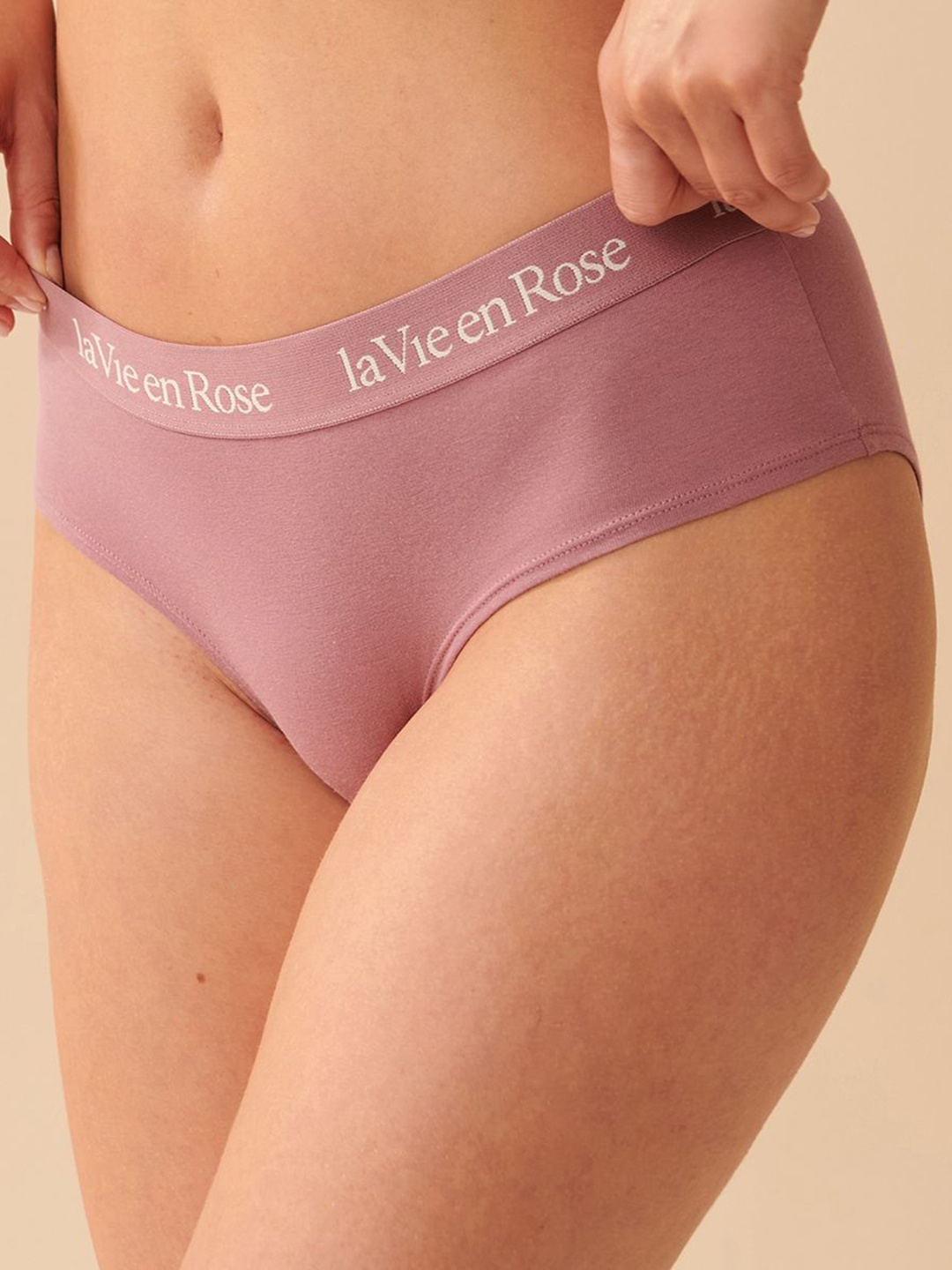 

La Vie en Rose Logo Designed Elastic Band Hipster Briefs 20100351_50063, Purple