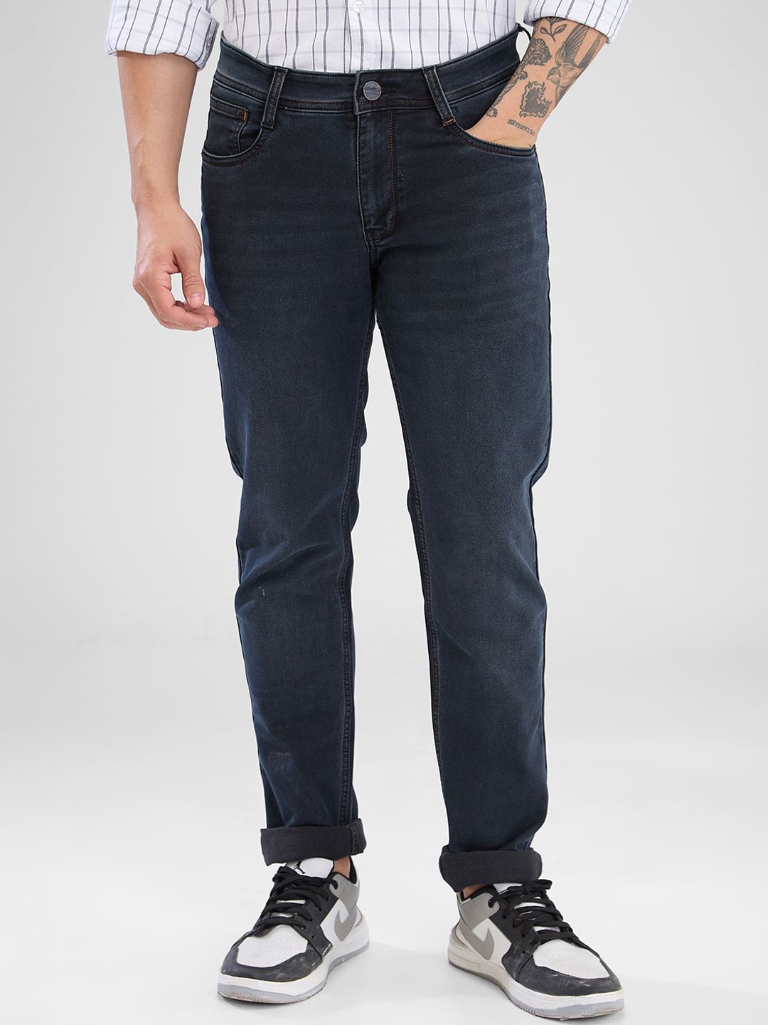 

Park Avenue Men Slim Fit Light Fade Jeans, Blue