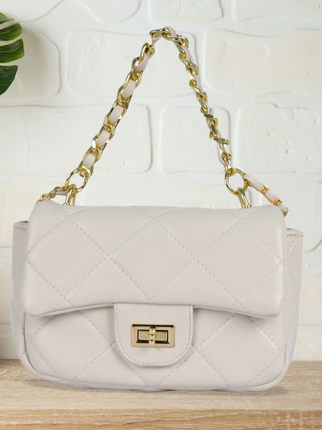 

MINI WESST Textured Structured Handheld Bag, White