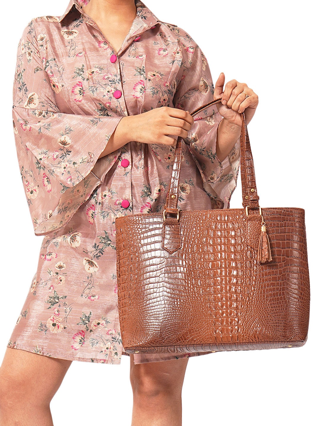 

MINI WESST Textured Oversized Structured Shoulder Bag Up to 16 inch, Brown