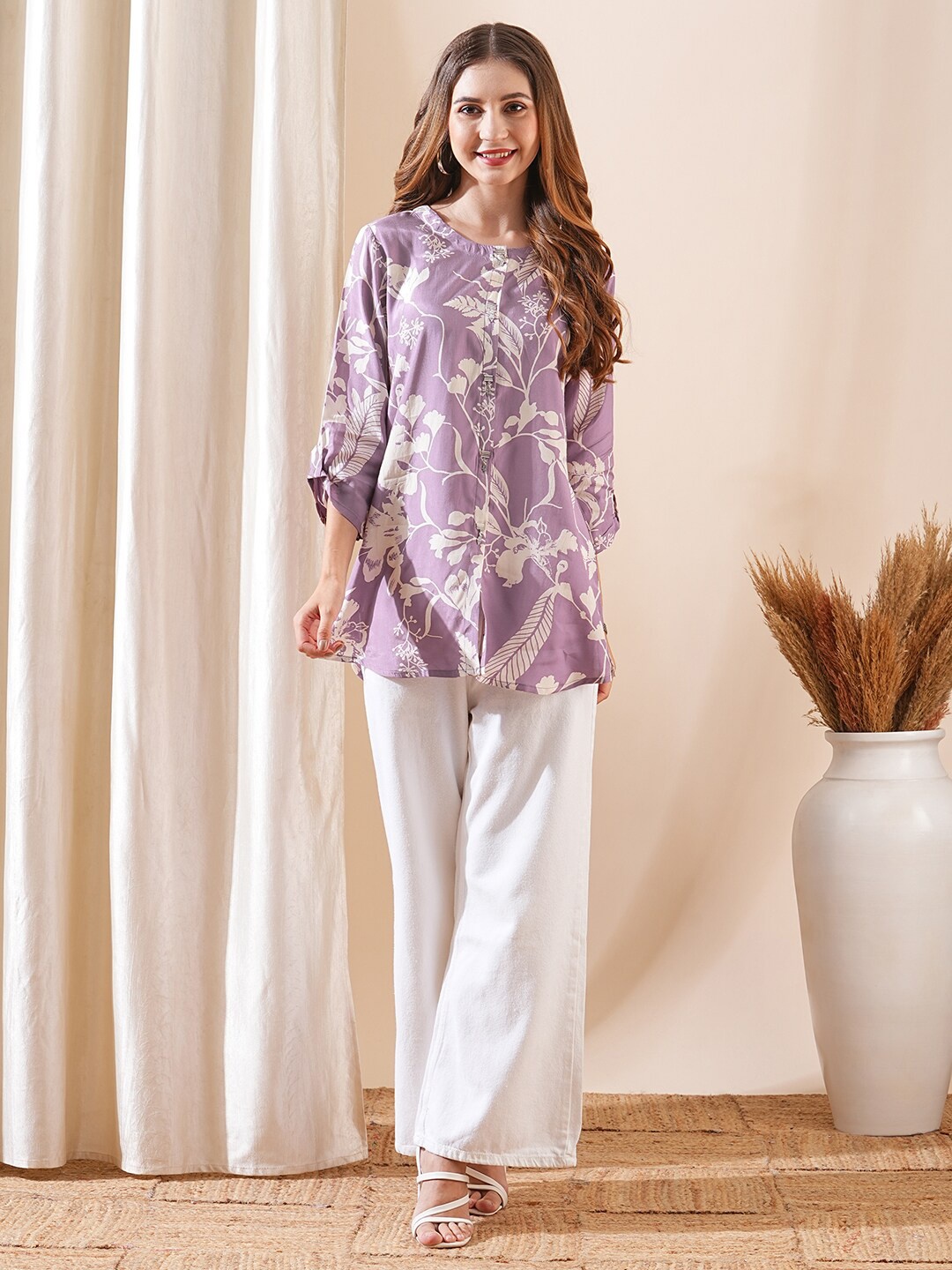 

FASHOR Floral Printed Round Neck A-Line Kurti, Purple