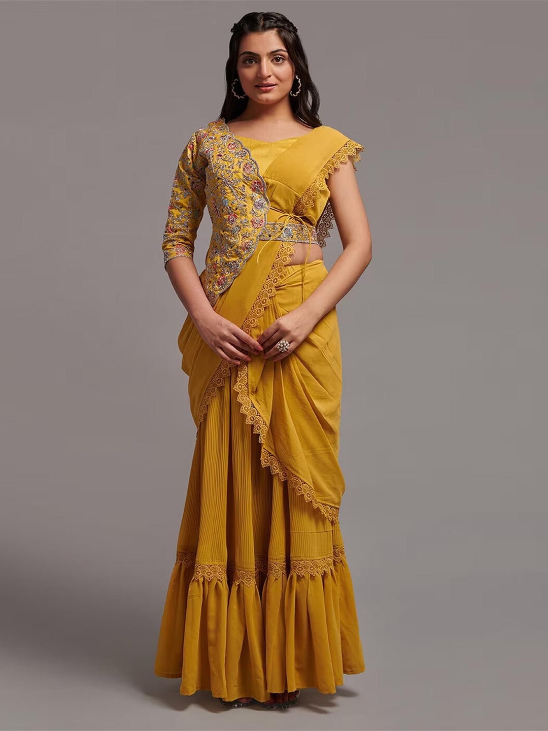 

Trendmalls Floral Sequinned Pure Georgette Heavy Work Saree, Yellow