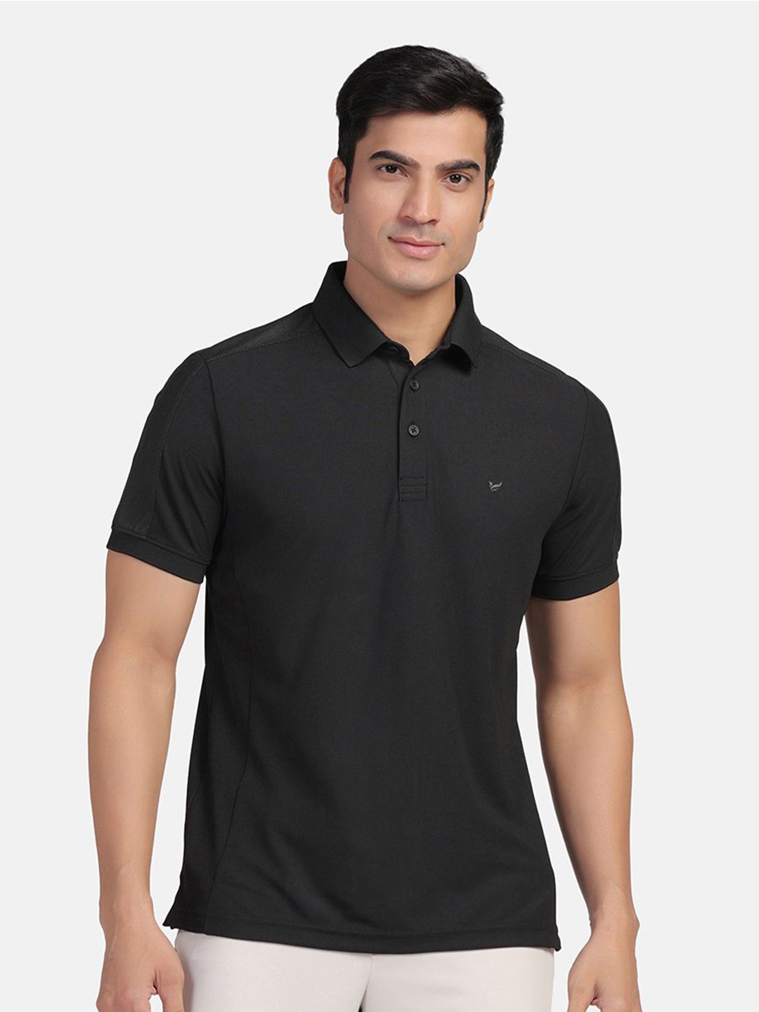 

Blackberrys Men Black Solid TechPro Polo Tshirts