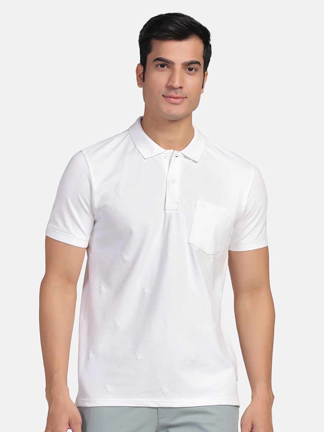 

Blackberrys Polo Collar Embroidered Pockets Slim Fit T-shirt, White