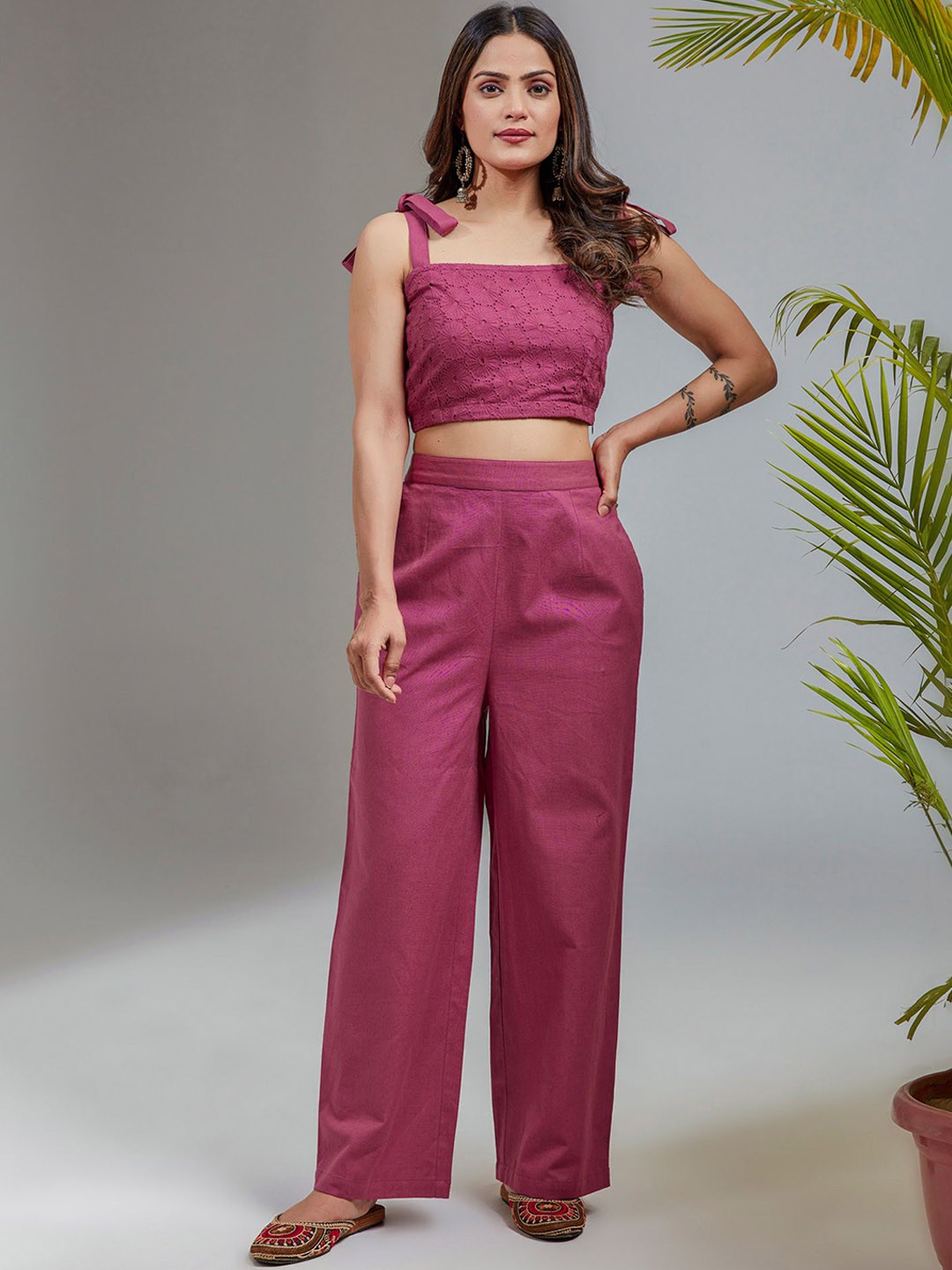 

KASYA Self Design Schiffili Shoulder Straps Cotton Casual Crop Top With Palazzos, Pink