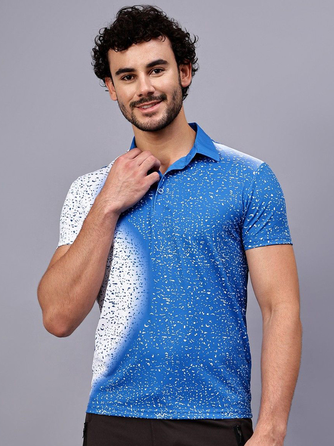 

Shiv Naresh Polo Collar Short Sleeves Colourblocked Regular Fit T-shirt, Blue