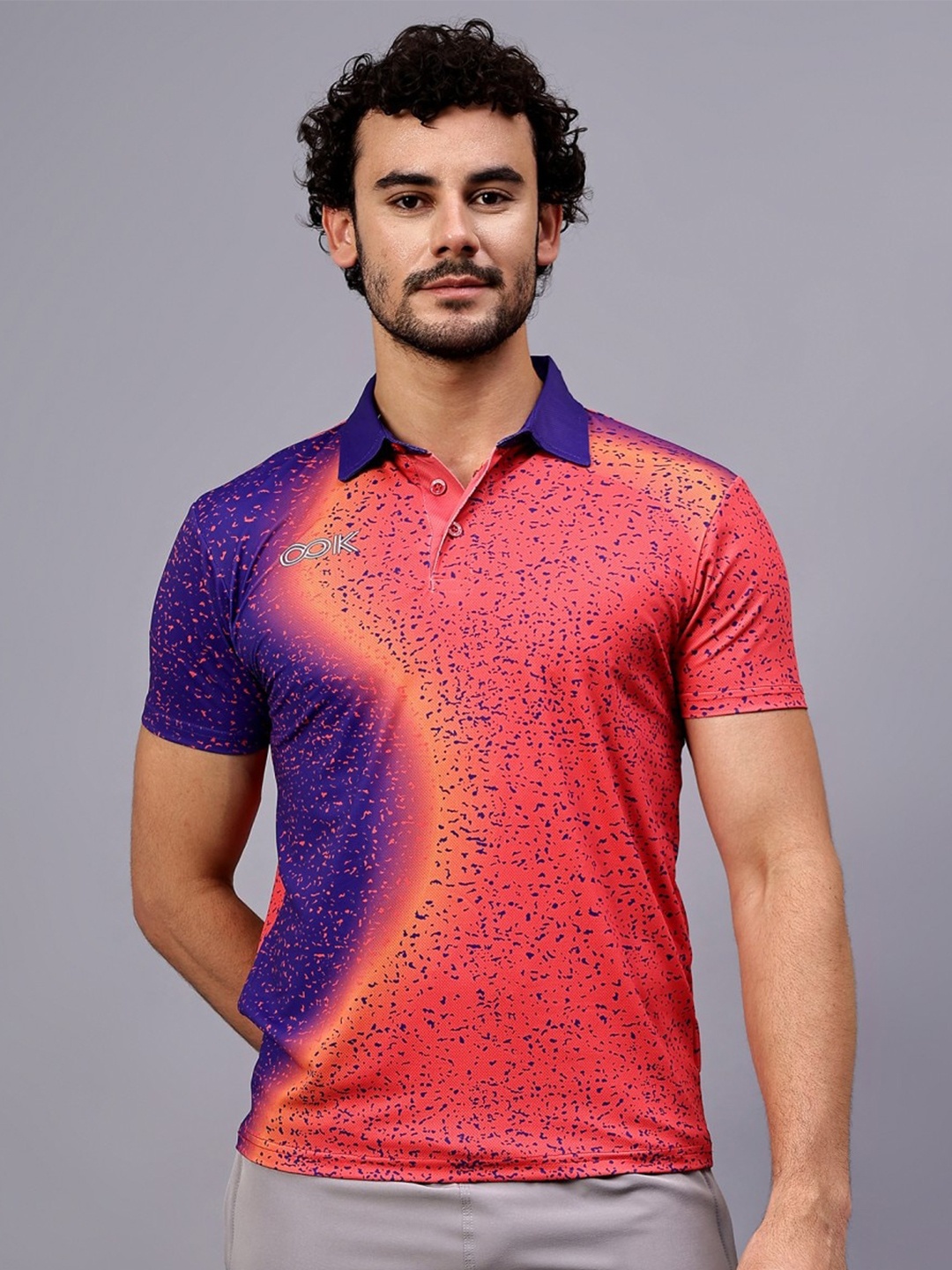 

Shiv Naresh Polo Collar Short Sleeves Colourblocked Regular Fit T-shirt, Red