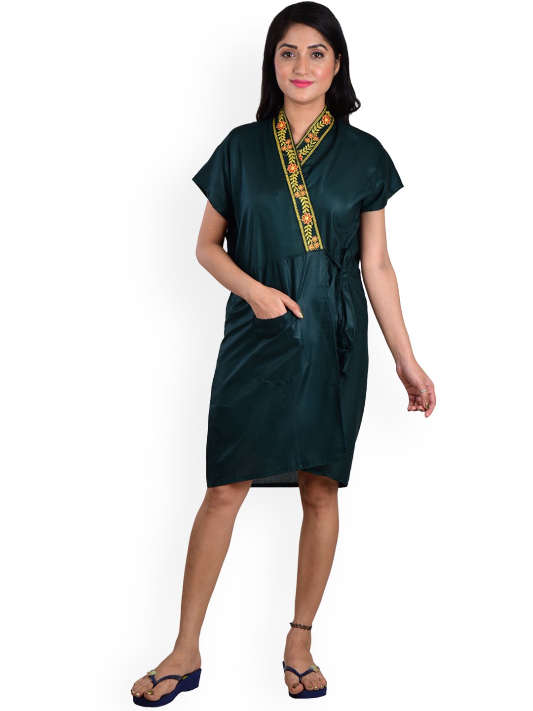 

DUI KONNA V-Neck Knee Length Robe, Green