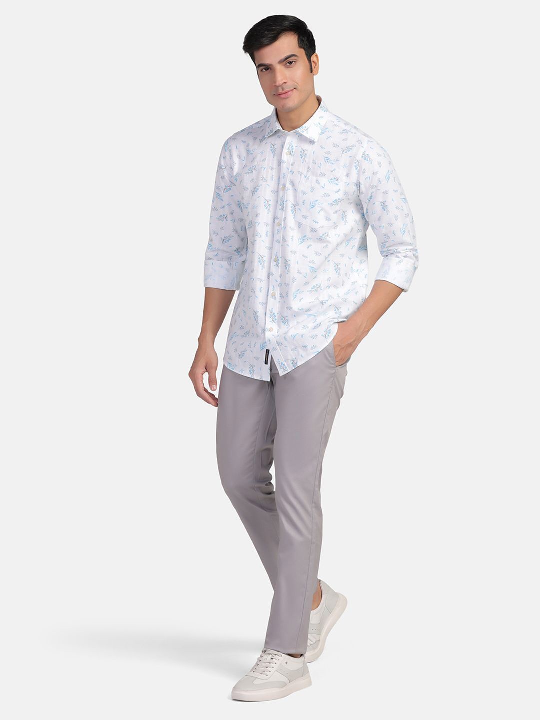 

Blackberrys Straight Slim Fit Floral Printed Spread Collar Cotton Casual Shirt, Blue