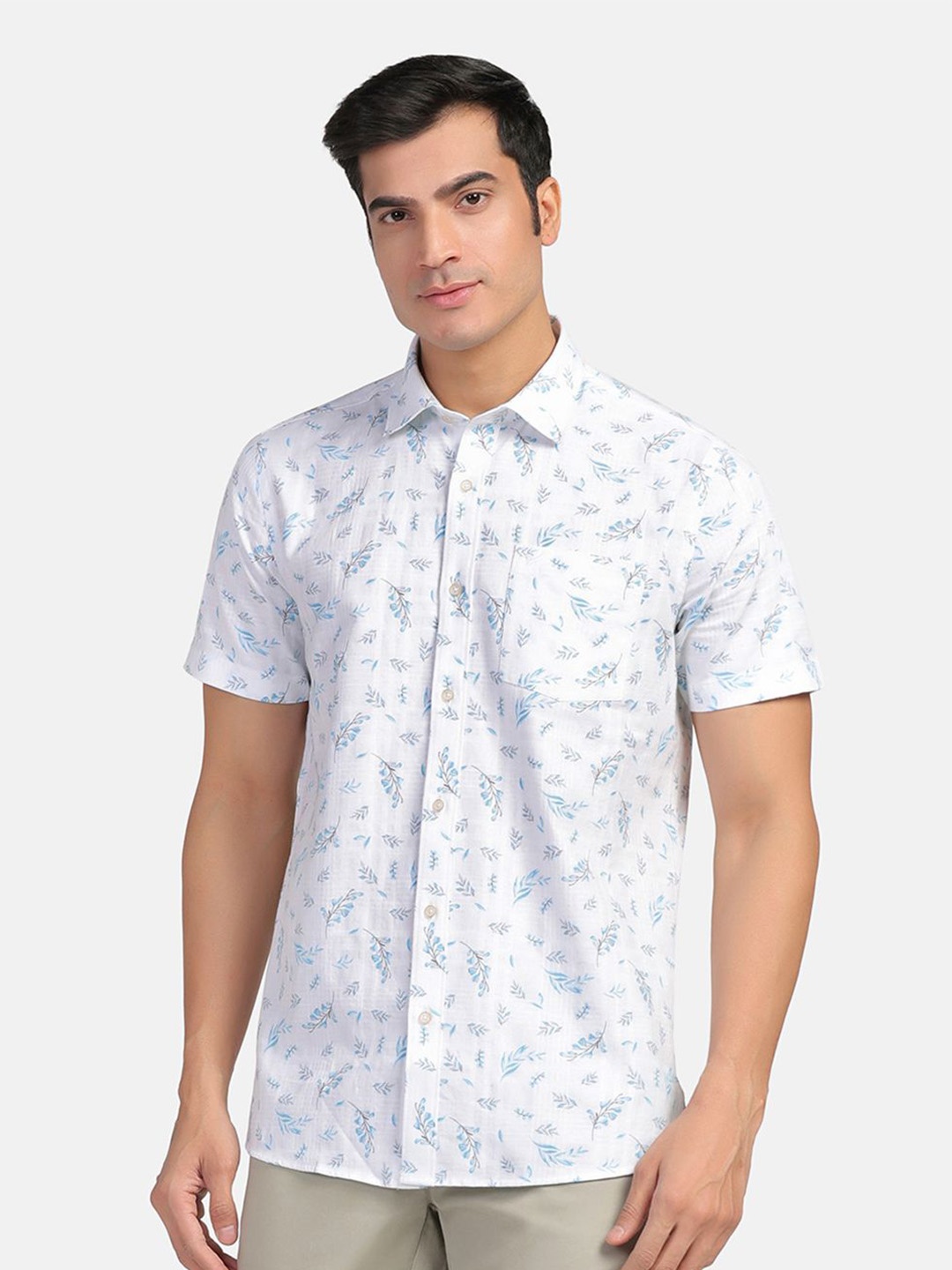 

Blackberrys Straight Slim Fit Floral Printed Cotton Casual Shirt, Blue