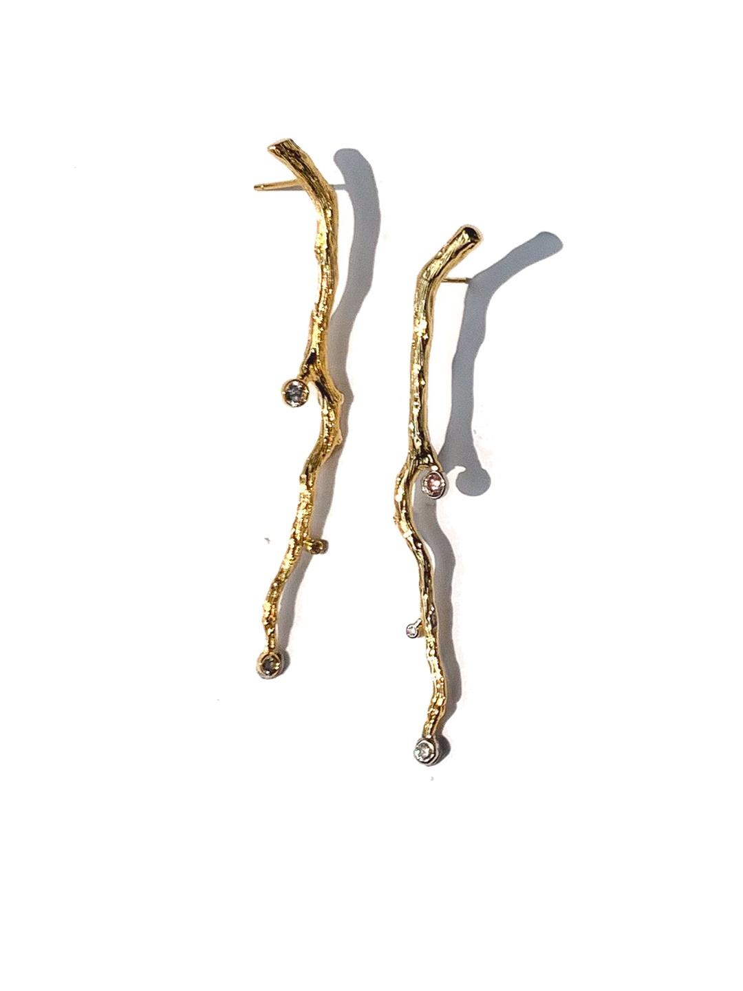 

STUDIO METALLURGY Gold-Plated Contemporary Drop Earrings