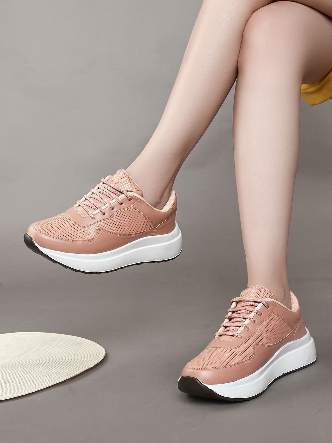 

XE Looks Women Textured Round Toe Memory Foam Lightweight Sneakers, Peach