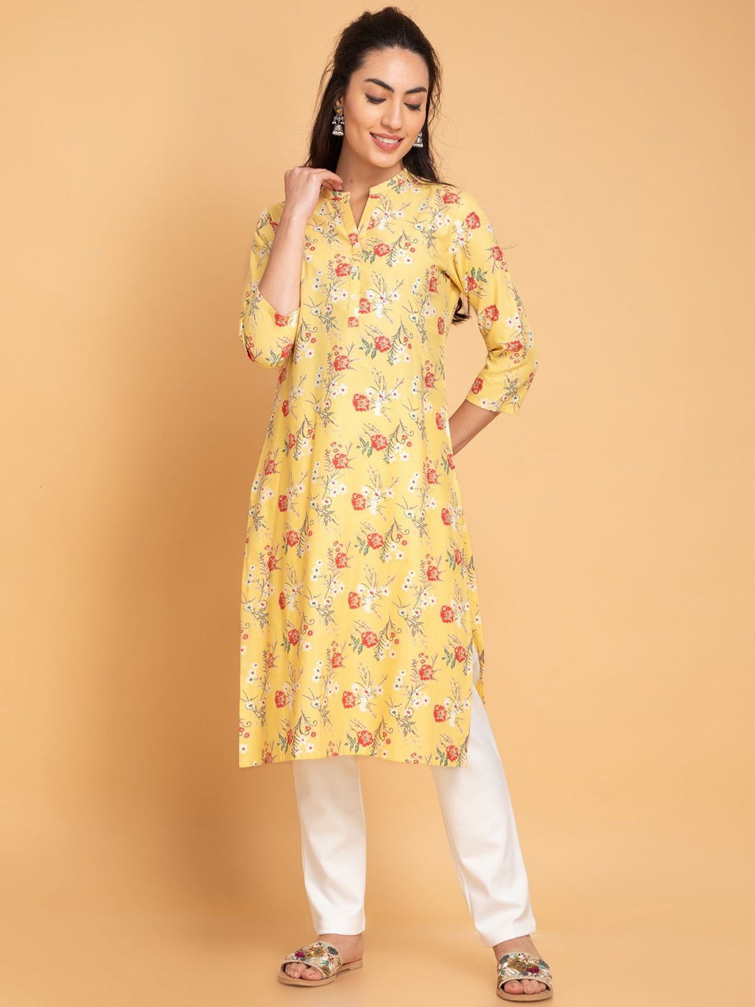 

SUTI Mandarin Collar Floral Printed Straight Kurta, Yellow